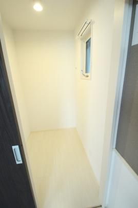 �y���̑��z�@A102�����@�T�[�r�X���[���i�[�ˁj