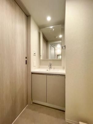 �y���̑��z�@���ʐ^�͓��^�C�v�Z�˂ł��B