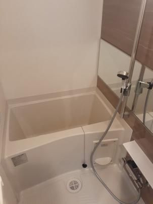 �y���̑��z�@�o�X�^�V�����[