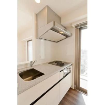 �y���̑��z�@���ʐ^�͓��^�C�v�Z�˂ł��B