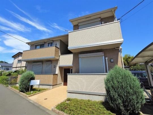 �f�B�A�n�E�X�̊O�ω摜