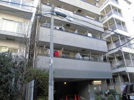 �V�����e�B�I���̊O�ω摜