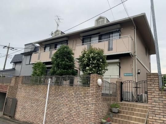 �N���[�o�[�n�C�c�̊O�ω摜