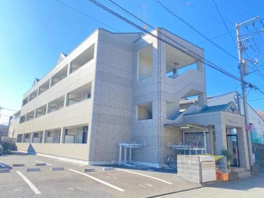 �v���U���X�̊O�ω摜