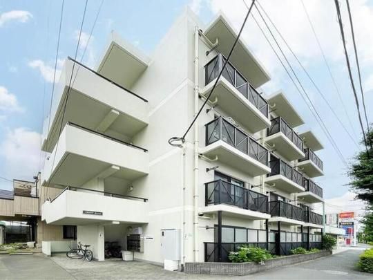 �N���X�g�����u�̊O�ω摜