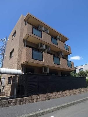 �I�����W�@�e���X�̊O�ω摜