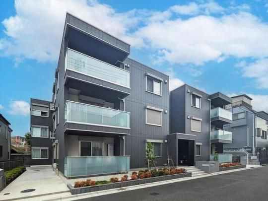 ���]���E�h�E�A���j�[���̊O�ω摜