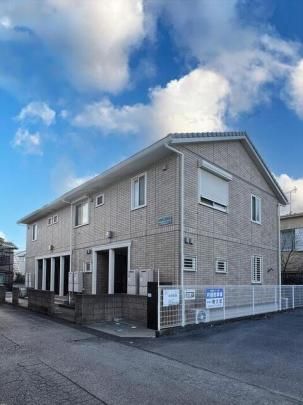 �}���E�R�[�g�̊O�ω摜