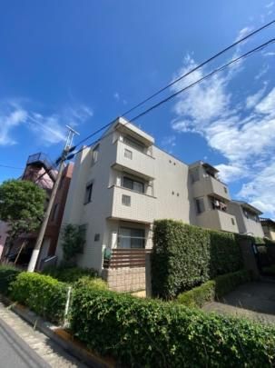 �v���}���F�[��������̊O�ω摜