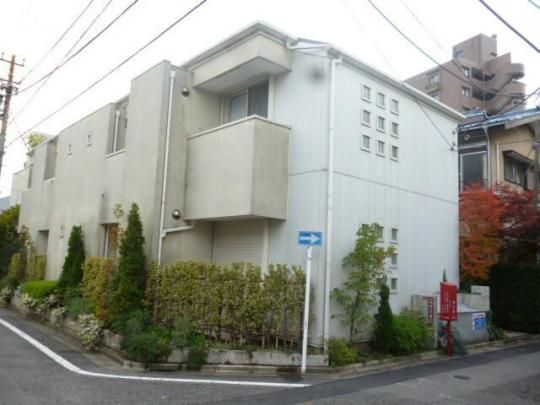 �A�[�o�����E�̊O�ω摜