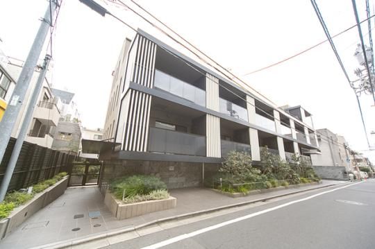 �p�[�N�A�N�V�X�v���~�A�\�Q���̊O�ω摜