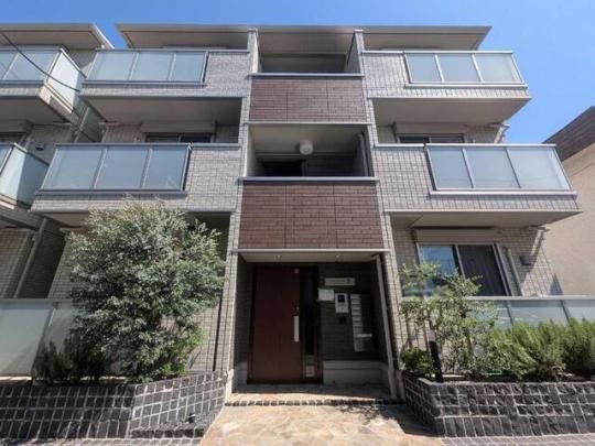 East AvenueB�̊O�ω摜