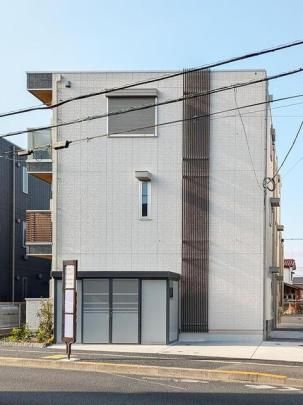 ���[���F���ˑq�T�̊O�ω摜