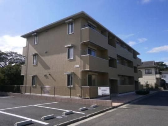 �y�����E�h�~�[���̊O�ω摜