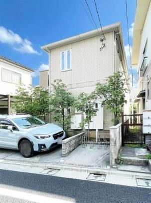 �V���e�B�����[�G�̊O�ω摜