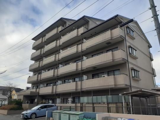 �N���C�����r�[���̊O�ω摜