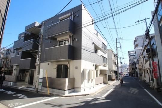 �A���W���[���_�J�̊O�ω摜