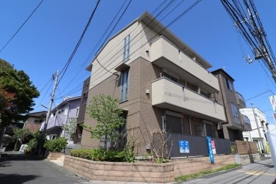 �N���[�������̊O�ω摜