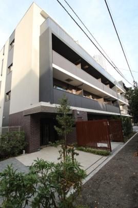 �C�[�X�g���O���C�X�̊O�ω摜