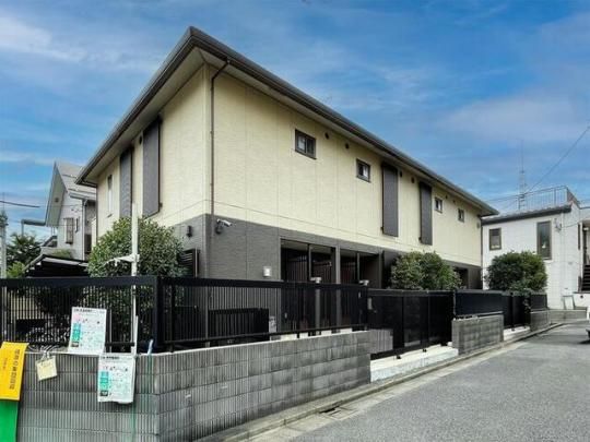 �K�[�f���n�E�X���R�̊O�ω摜