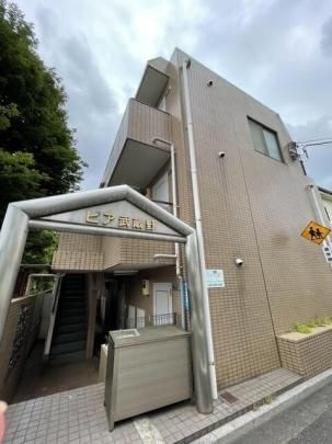 �s�A������̊O�ω摜