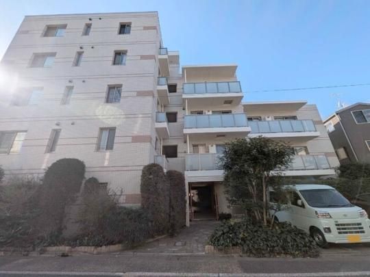 �O�����h�[���剪�R�̊O�ω摜