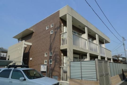 �V���g�����F�[���̊O�ω摜