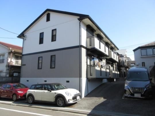 �n�E�X�A�[�o���̊O�ω摜