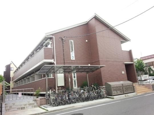 �h���X�@�x�̊O�ω摜