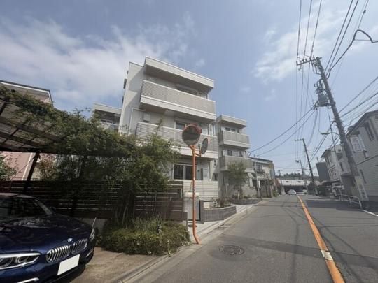 �Z���X�e�B�A���{�̊O�ω摜