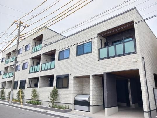 �Z���[�V�A�k����̊O�ω摜