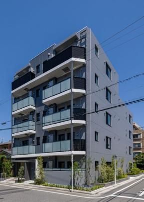 �v���C���u���X����x�m�����U�̊O�ω摜