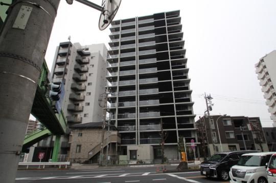 ZOOM���q�_�J�̊O�ω摜