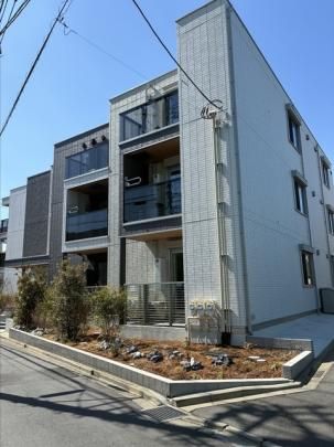 �Z���X�e�B�A�c�t�J�̊O�ω摜