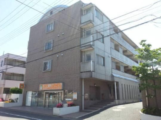 ���C�����e�B�A���̊O�ω摜