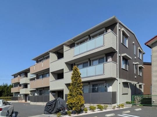 �J�[�T��̊O�ω摜