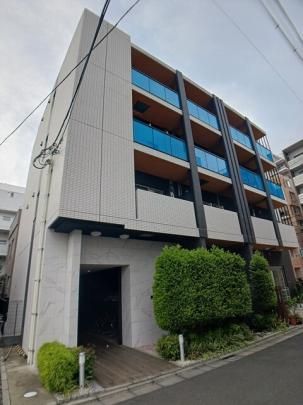 �C���e���m���Ԃ̊O�ω摜