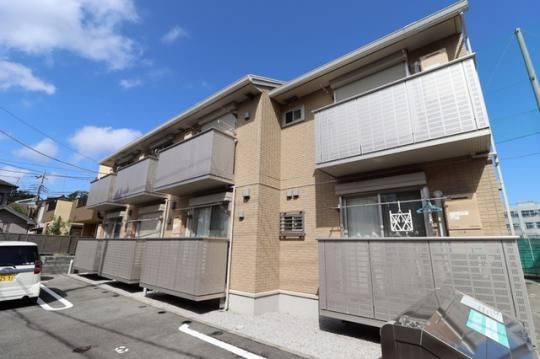 �\���E�Z���b�\�U�̊O�ω摜