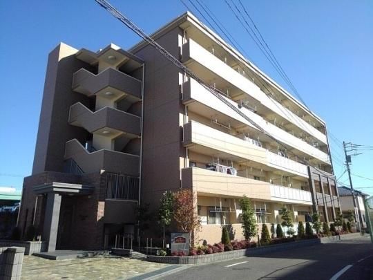 �N���Z���g�̊O�ω摜