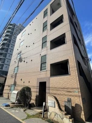 �J�[�l���A���R�[�g�D�s�E�r�̊O�ω摜