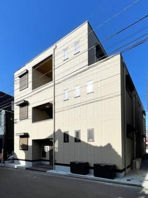 D-comodo�֑O�̊O�ω摜