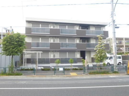 �e�����[����ΐ_��̊O�ω摜