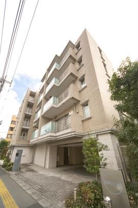 ���E�V���N���i���̊O�ω摜