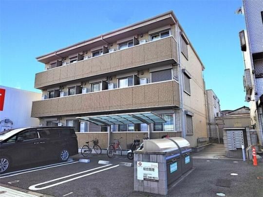 �v�����h�[���E�A�f���̊O�ω摜