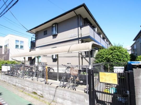 �v���A�f�B�X2000�̊O�ω摜