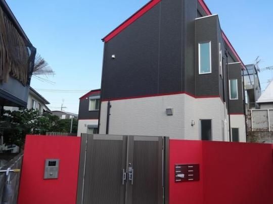 �A�[�g�q���Y��̓������̊O�ω摜