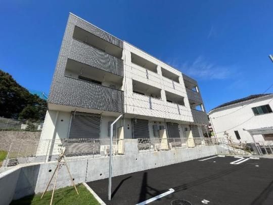 �\���J�[�E�m�E�e���X�̊O�ω摜