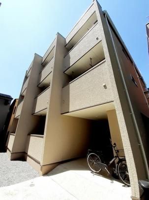 ���[�t�@�t�H���X�g�̊O�ω摜