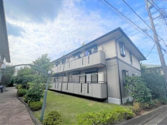 �T�U���N���X�̊O�ω摜