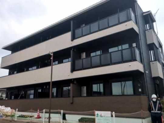 �A�E���g�ˎ���̊O�ω摜